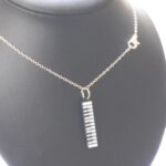 Hangertje met piano